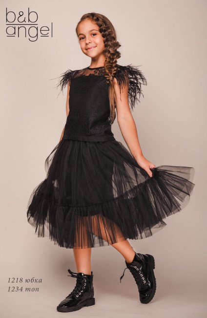 Святковий одяг для дівчат